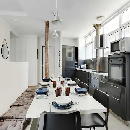 Authentic Loft - 2br 8p - Place De La Republique Apartment *